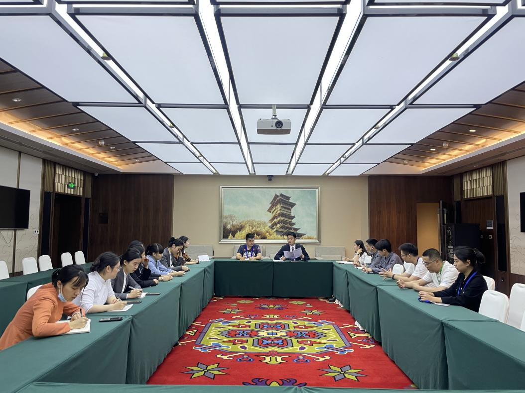 “燃五四薪火，展青年風(fēng)茂” -會(huì)展團(tuán)支部組織開展“五四青年節(jié)”主題團(tuán)日活動(dòng)